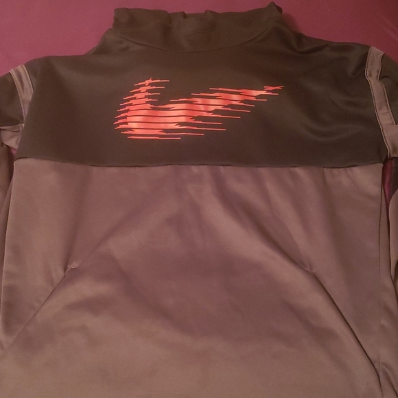 Nike Bundle - Picture 3 of 9